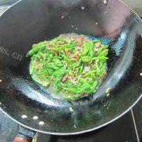 有特色的辣椒炒肉做法图解10)