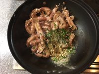 美味的椒盐濑尿虾做法图解6)