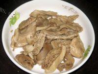 家常菜笋干炖肉做法图解4)