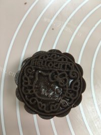 香浓美味的奶酪流心月饼做法图解4)