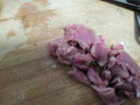 家常菜黄瓜炒牛肉做法图解1)