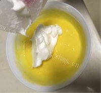 自制蓝莓蛋糕卷做法图解6)