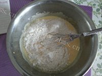 珍馐美味的酸奶蛋糕做法图解3)