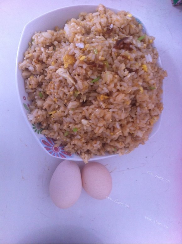 喷香的酱油炒饭