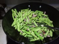 家常菜四季豆烧肉做法图解5)