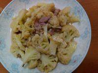 家常菜花菜炒肉丝