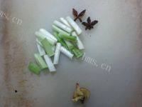 妈妈教我做梅干菜烧肉做法图解5)