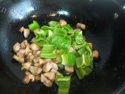 让人怀念的酱爆肉丁做法图解6)
