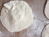 好吃的羊肉胡萝卜包子做法图解15)