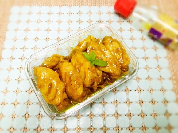 诱人的咖喱鸡翅