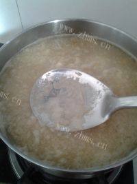 美味的银耳雪梨汁做法图解9)