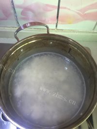 美味的酒酿圆子羹做法图解3)