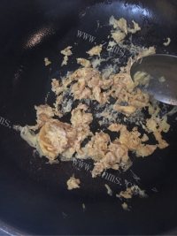 美味的番茄鸡蛋拌面做法图解2)
