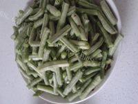 家常菜豆角炒西红柿做法图解3)