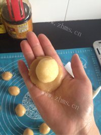 自制椰蓉月饼做法图解7)