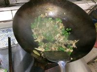 美味的爆炒黄贝肉做法图解7)
