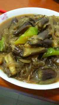 美味的茄子炖粉条做法图解9)