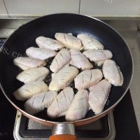 美味的可乐鸡翅做法图解5)