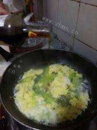 色泽不错的黄瓜鸡蛋汤