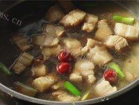 家常菜萝卜红烧肉做法图解8)