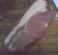 「美味可口」蒜薹炒肉做法图解2)