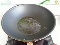 喷香的腊肠炒蒜苔做法图解3)