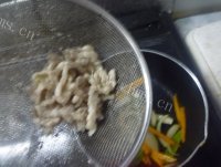 「DIY美食」青椒肉丝做法图解5)