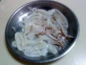 香酥鱿鱼圈做法图解1)