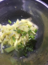 自制牛肉干做法图解4)