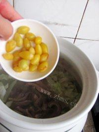 美味的白果猪肚汤做法图解15)