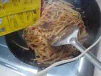 家常菜麻辣土豆丝做法图解7)