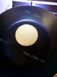 香喷喷的美味蛋煎饼做法图解4)