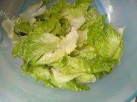 家常虾香青菜鸡蛋面做法图解4)