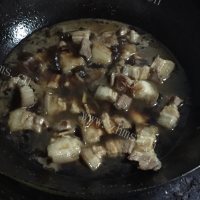 可口的红烧肉做法图解6)