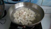 家常菜蟹粉豆腐做法图解1)
