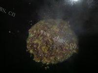 秘制牛肉炒芥蓝做法图解6)