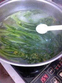 意犹未尽的盐水菜心做法图解6)