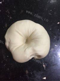 自制火腿披萨做法图解2)