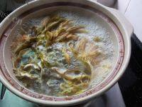 美味的霸王花煲猪骨做法图解5)