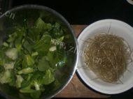 家常菜青菜粉丝汤做法图解1)