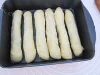 唇齿留香的酸奶红豆排包做法图解9)