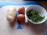 色香味浓的土豆鸡蛋饼做法图解1)