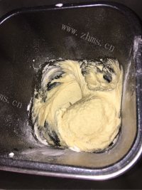自制双色吐司做法图解2)