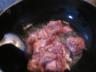 最爱的排骨炖豆角做法图解2)