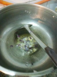 美味的黑椒牛柳炒意面做法图解8)