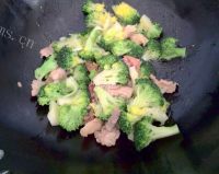热腾腾的童趣饭团做法图解9)