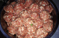 美味的肉圆子火锅做法图解3)