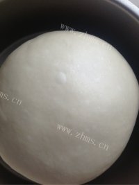 超软的汤种法柔软餐包做法图解5)