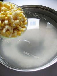 美味早餐玉米粥做法图解5)