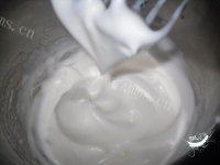 独特的原味戚风蛋糕做法图解5)